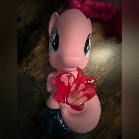 Collectible: My Little Pony - Pinkie Pie Styling Head - Large Pinky Pie Figure - Picture 4 of 13